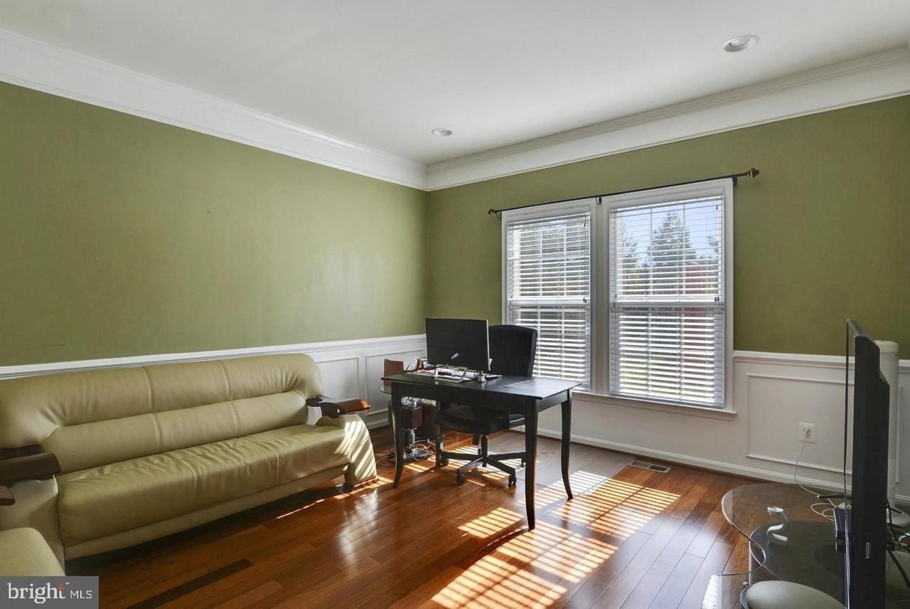 42977 Thornblade Cir - Photo 6 of 39