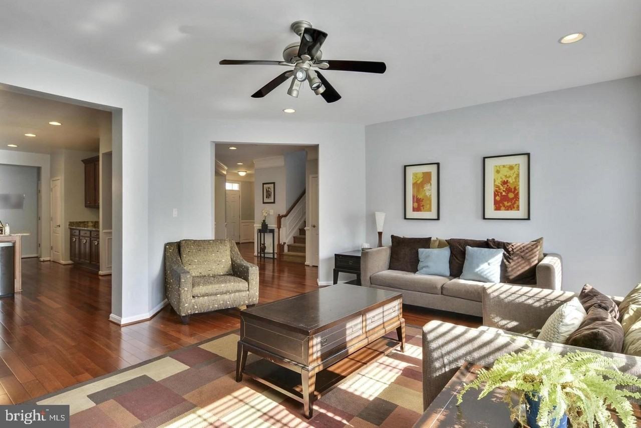 42977 Thornblade Cir - Photo 7 of 39