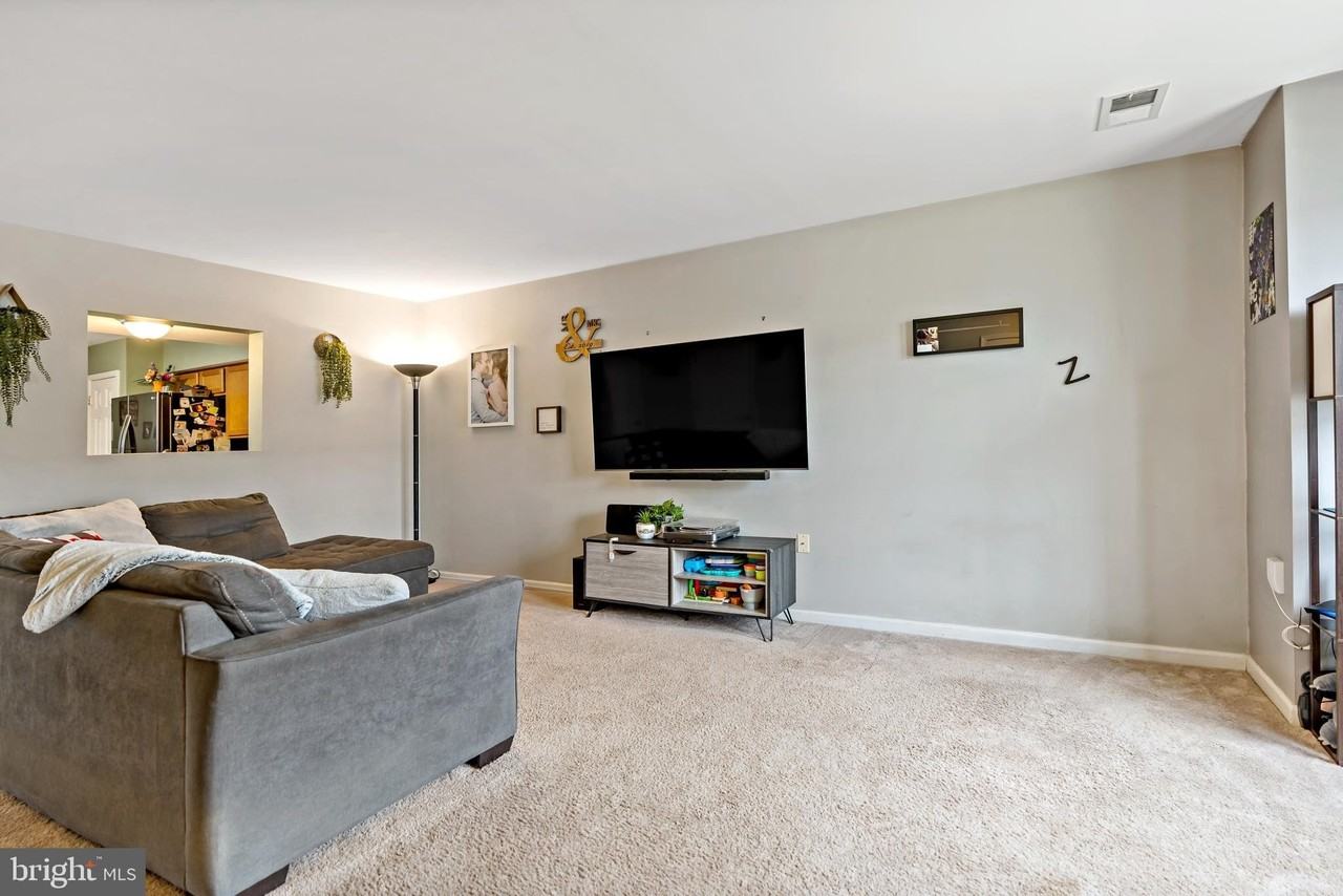 123 Checko Ct - Photo 3 of 21