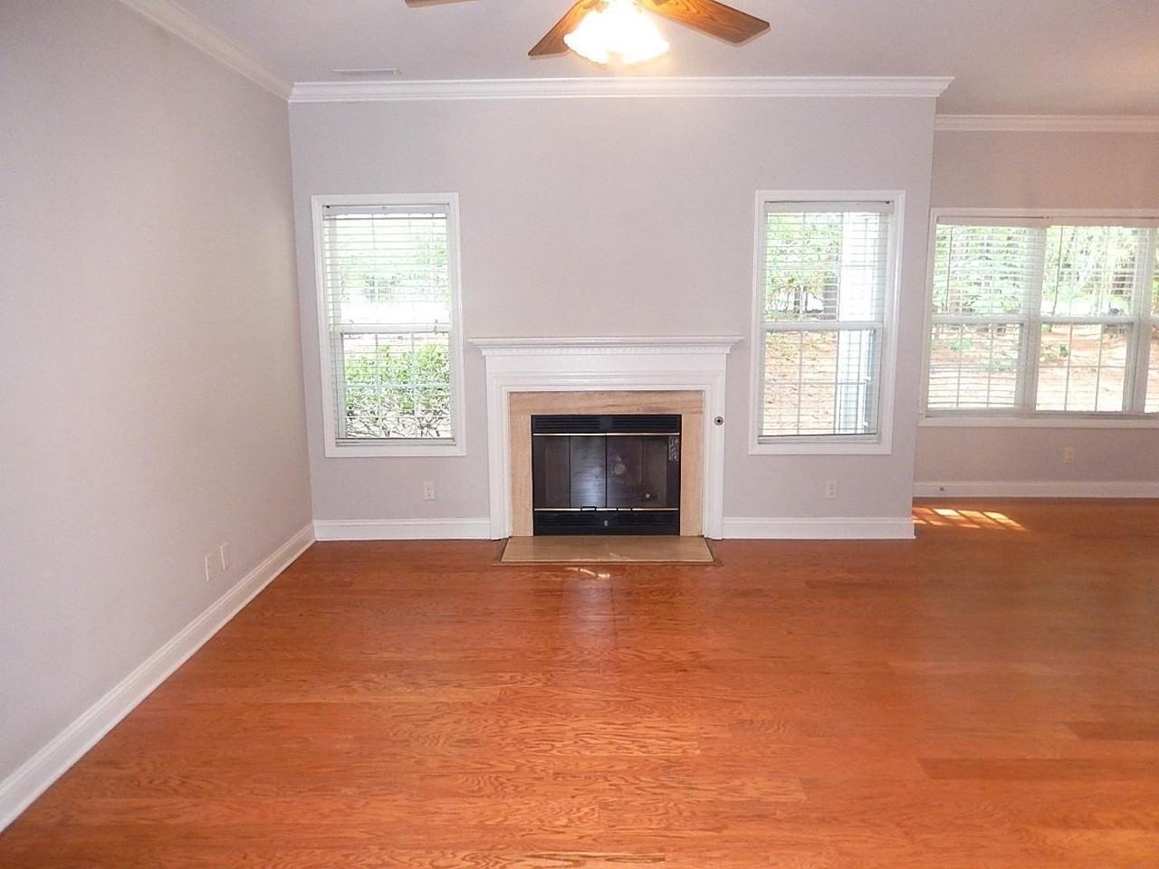 211 Bridgepath Dr - Photo 5 of 26