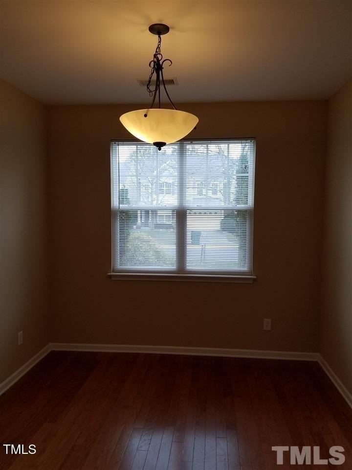 8 Rockwall Garden Way - Photo 5 of 13