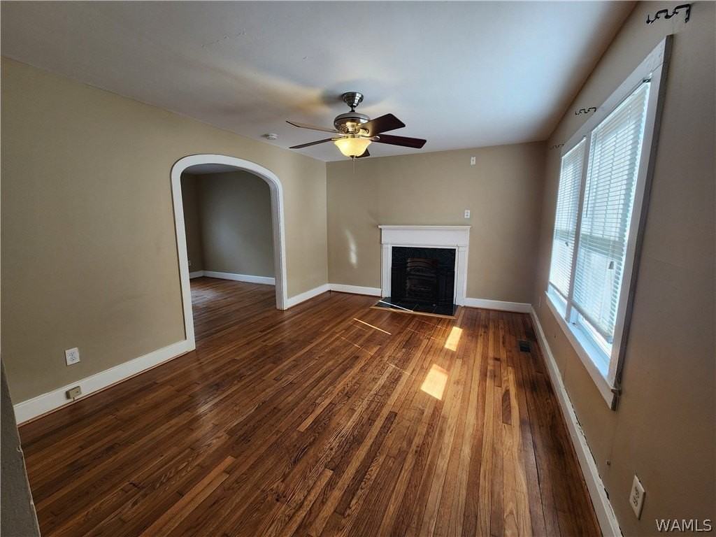 614 19th St - Photo 4 of 23