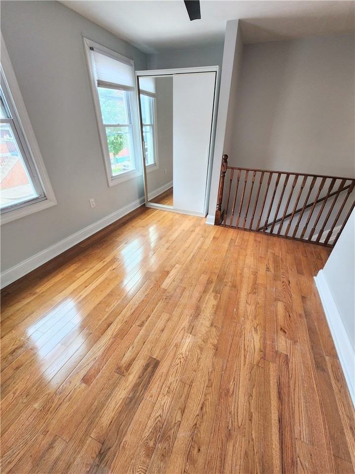 4507 Davison St - Photo 3 of 3