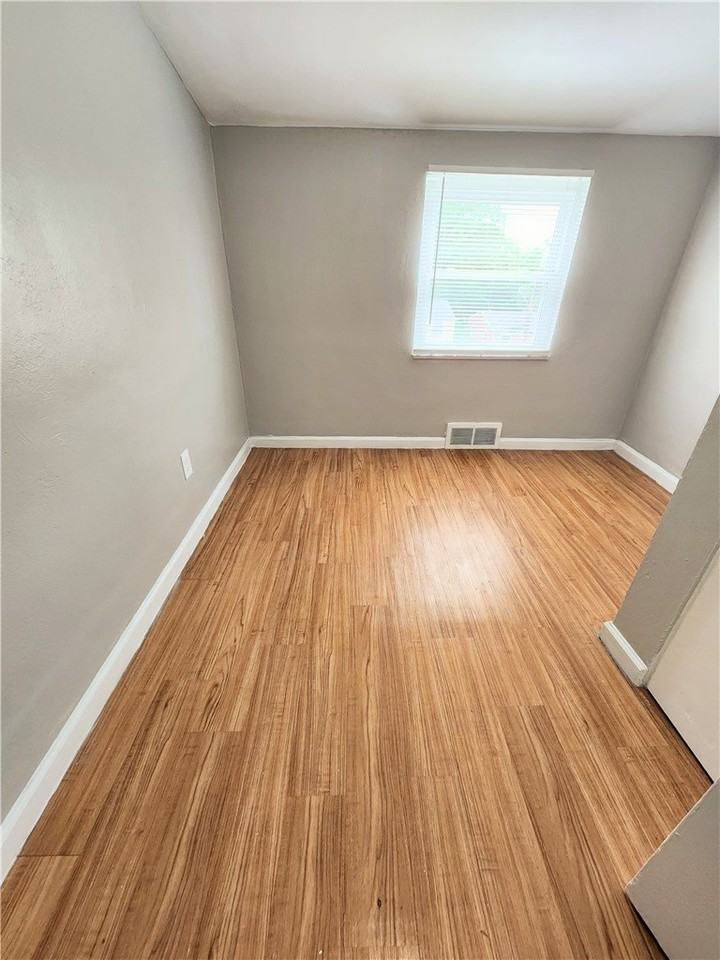 459 Idlewood Rd - Photo 6 of 6