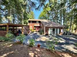 featured image of 3300 Marjorie Ln Se #1