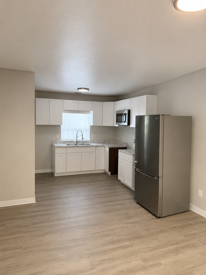 520 Nelson St #1 - Photo 4 of 11