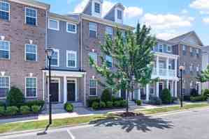 featured image of 316 Fountain Way #1