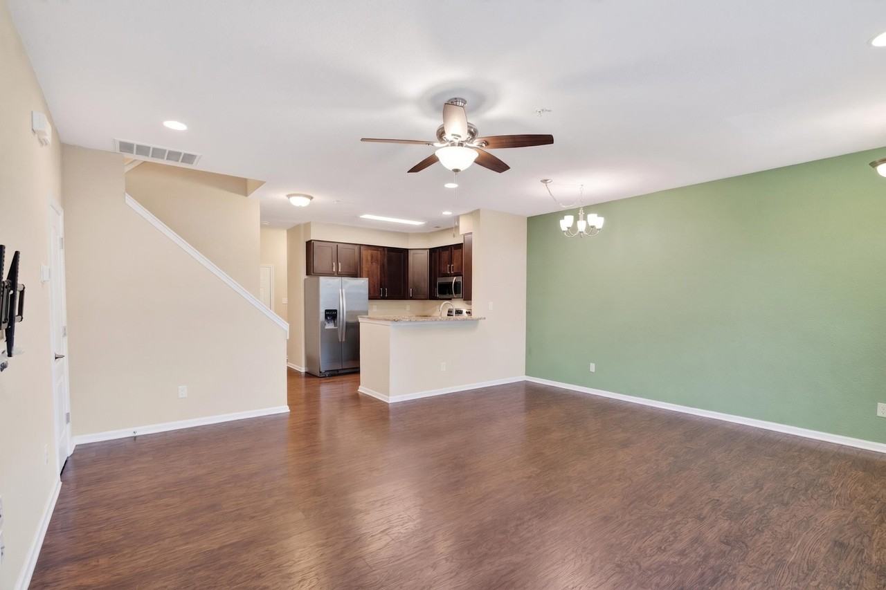 316 Fountain Way #1 - Photo 2 of 10