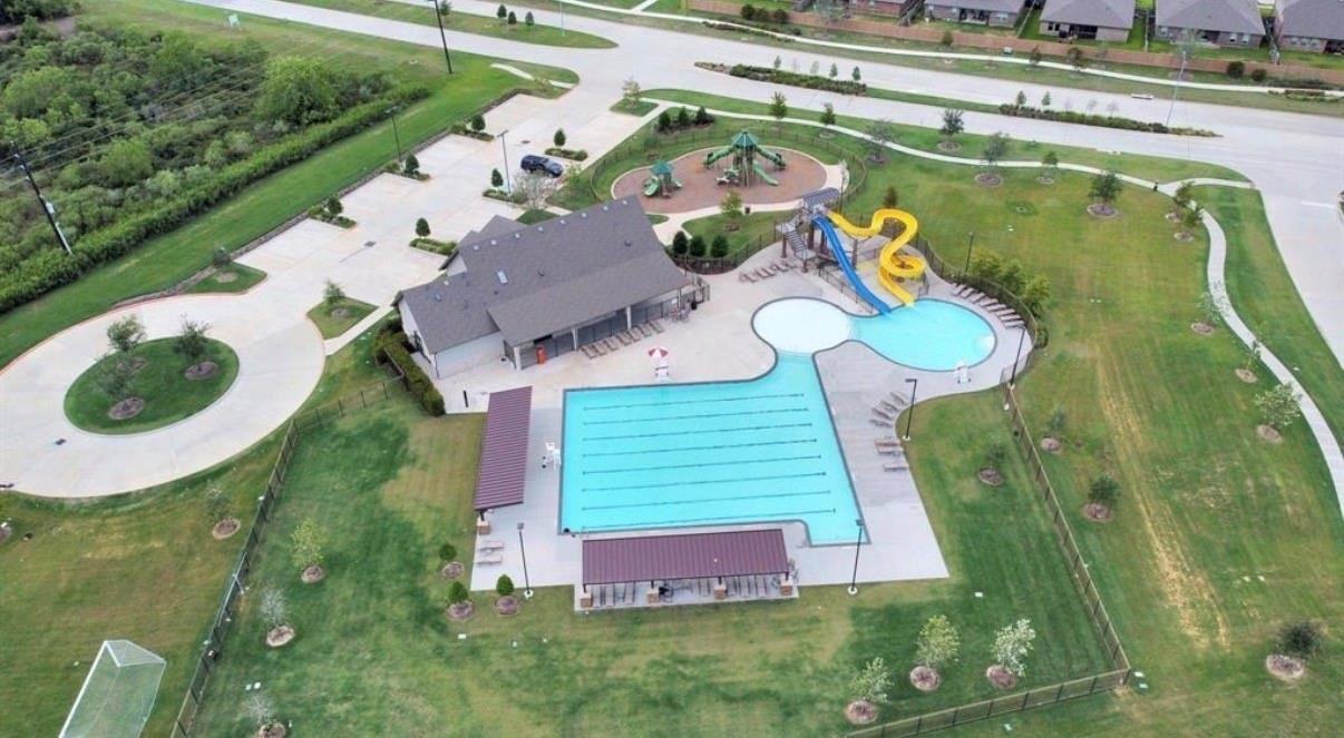 Lakes Edge Ln - Photo 5 of 8