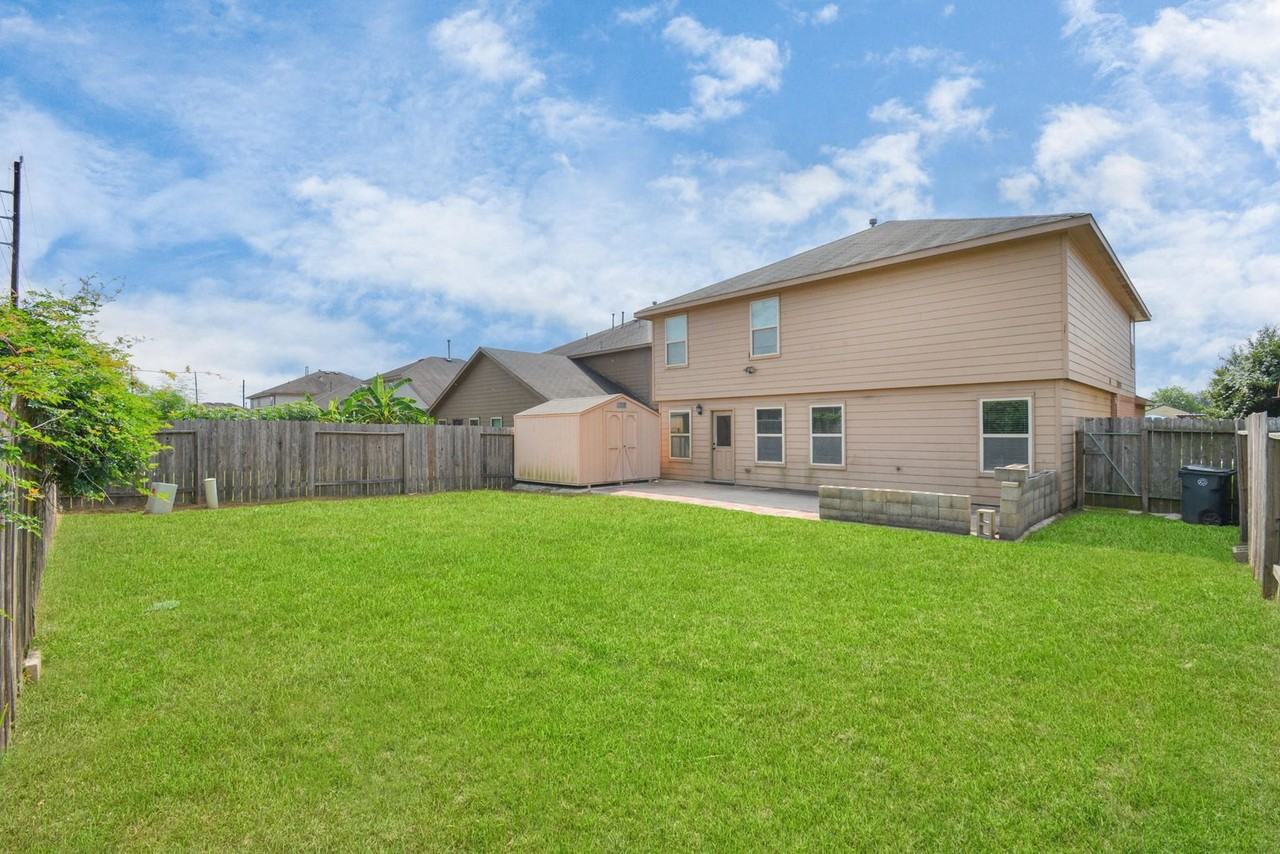 Aldridge Dr - Photo 2 of 8