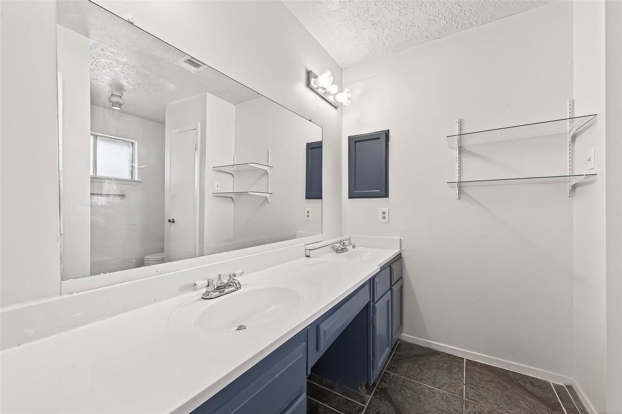 Beechbend Dr - Photo 5 of 8