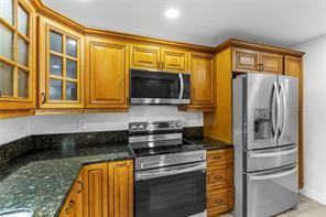 4178 Nw 78th Ter - Photo 7 of 8