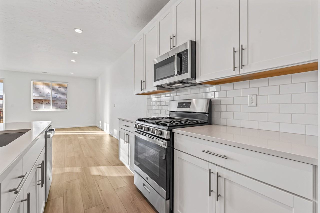 12459 W Norterra Ln #1 - Photo 7 of 28