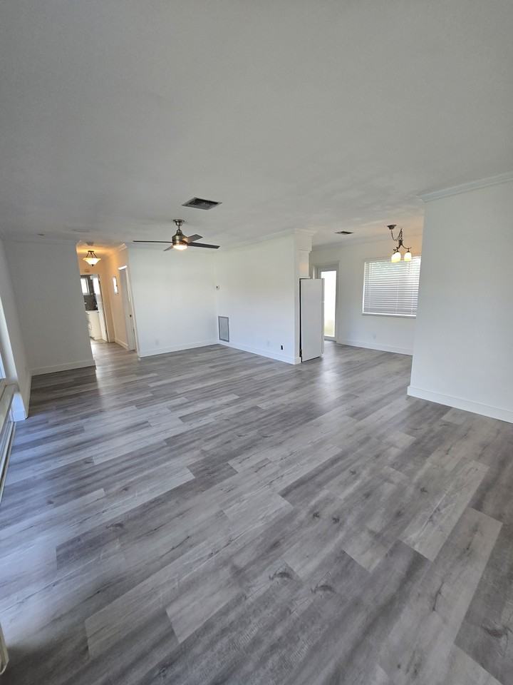 2849 Ne 30th St #2849 - Photo 5 of 14