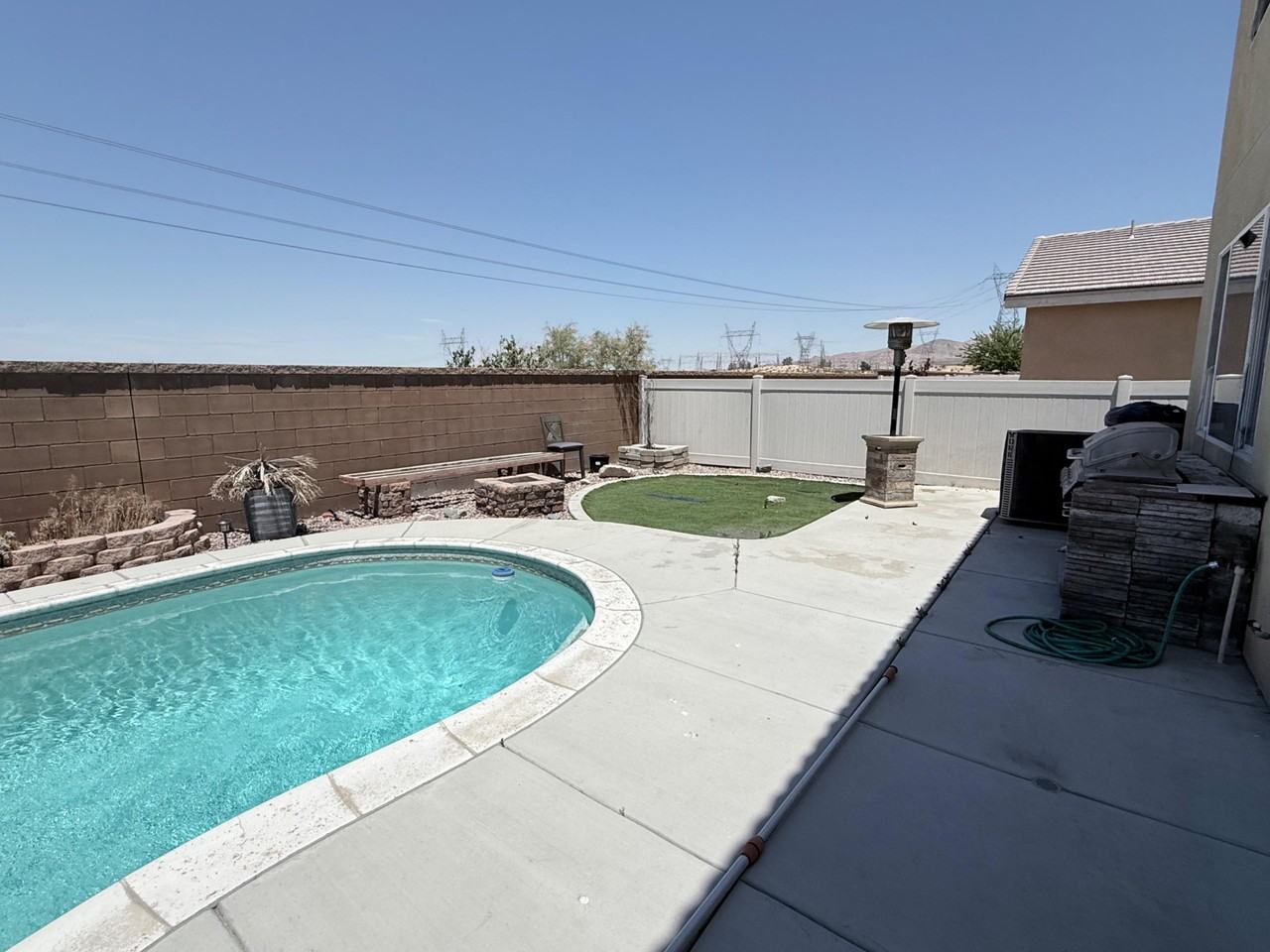 Desert Lily St - Photo 4 of 15