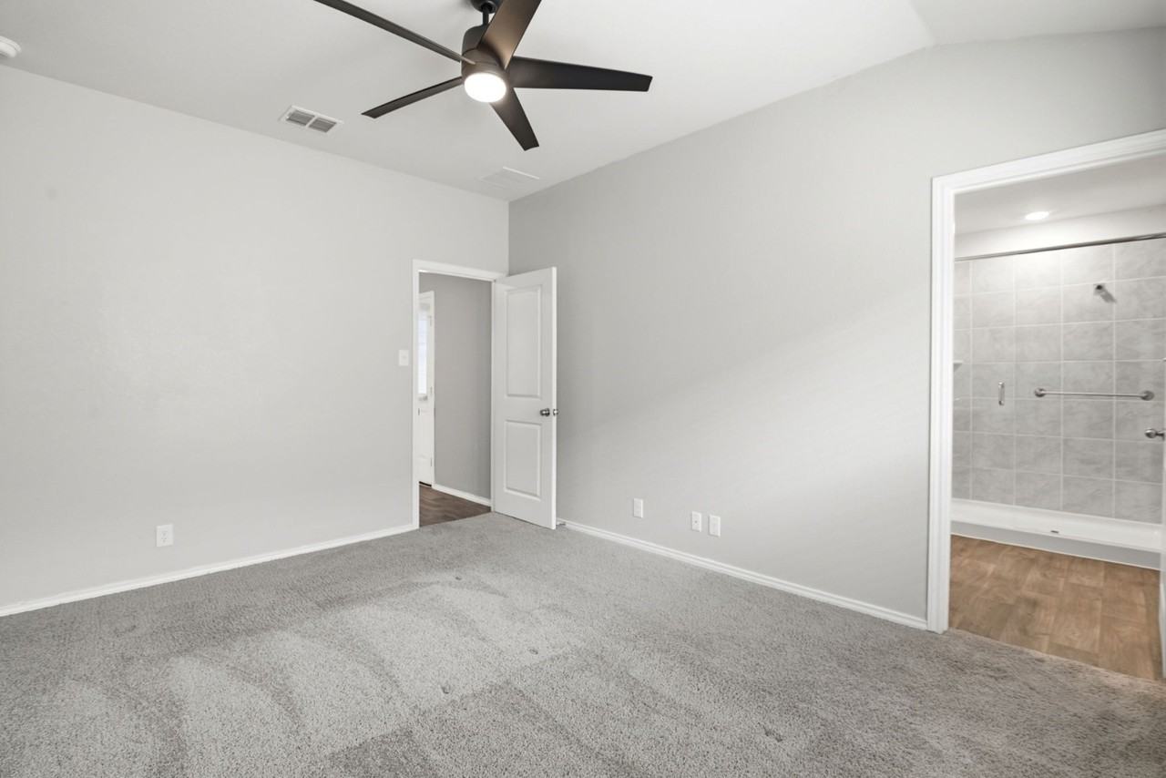 4323 Lake Ritter St - Photo 7 of 20