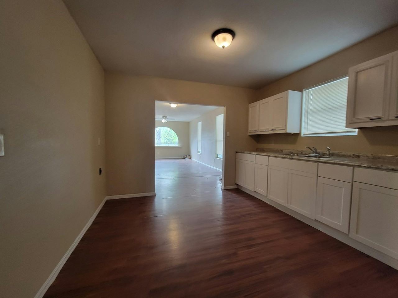 607 Gulf Street - Photo 4 of 15