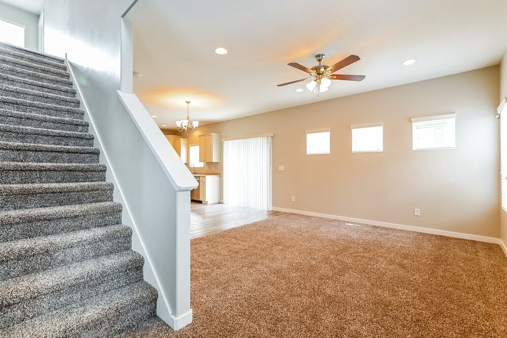 13368 S Moorfield Dr - Photo 5 of 17