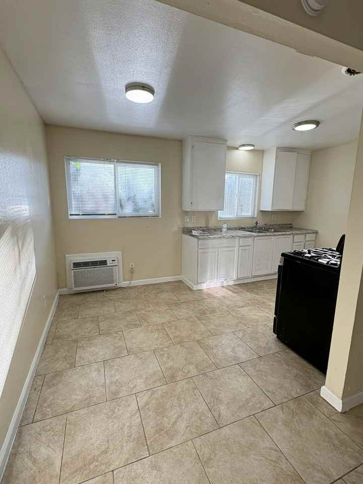 555 West 25th Street, Unit 2 - Photo 6 of 14
