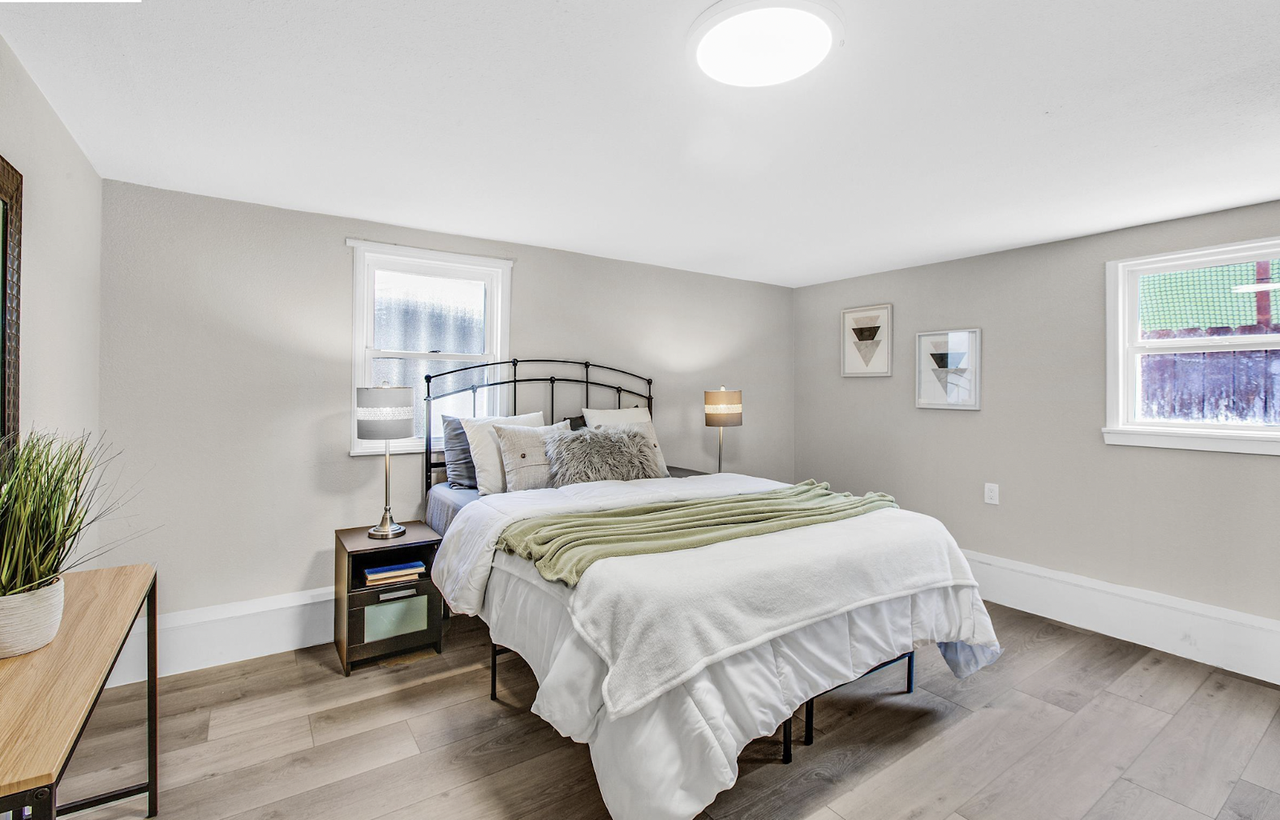 2106 57th Avenue - Photo 3 of 8