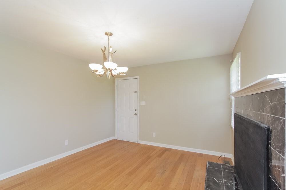 3304 Sunset Rd - Photo 5 of 16