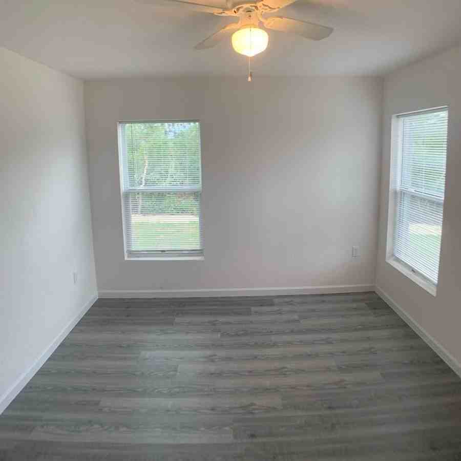 15619 Southwest 23rd Court Road - Photo 5 of 17