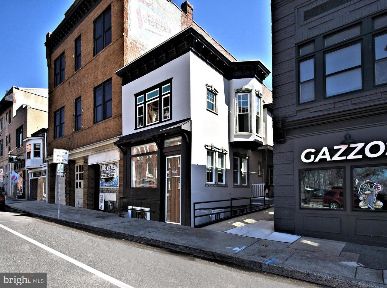20 S Hanover St - Photo 2 of 17