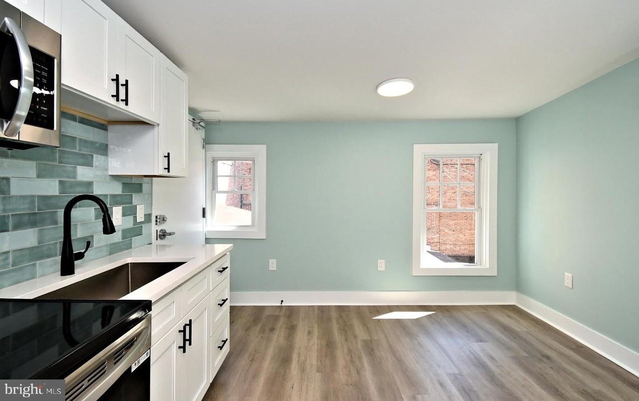 20 S Hanover St - Photo 7 of 17