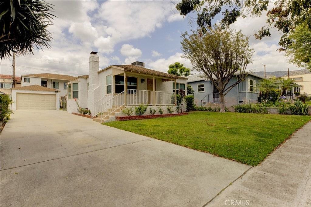 559 E Providencia Ave - Photo 2 of 28