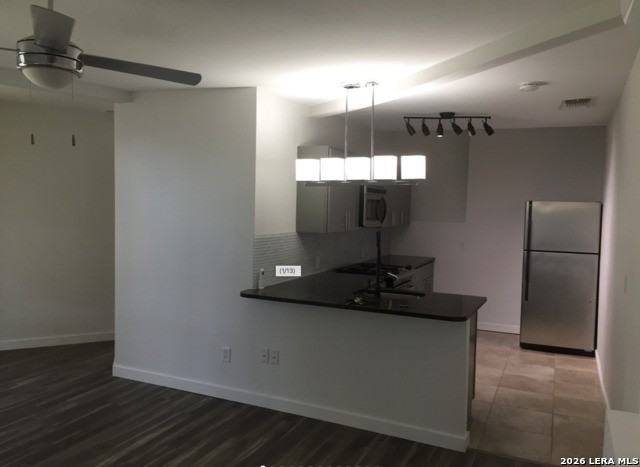 100 Dinn Dr - Photo 2 of 13