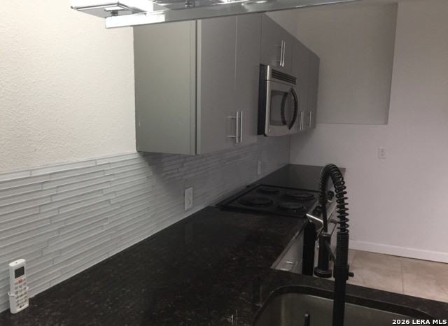 100 Dinn Dr - Photo 6 of 13