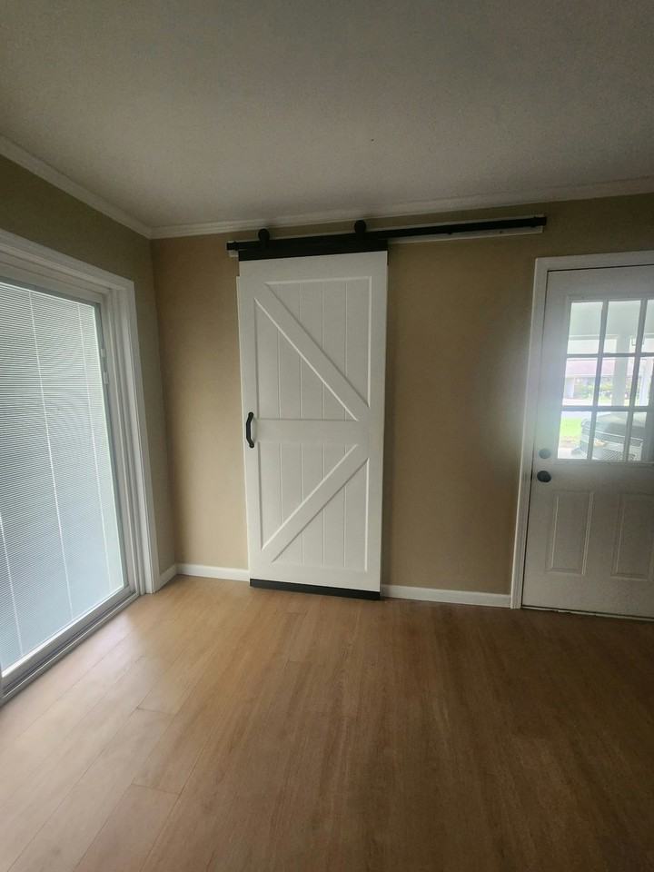 211 Ellen Dr - Photo 7 of 14