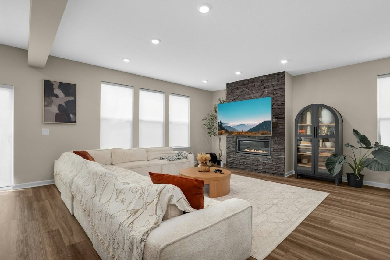 1516 149th Street West - Photo 6 of 38