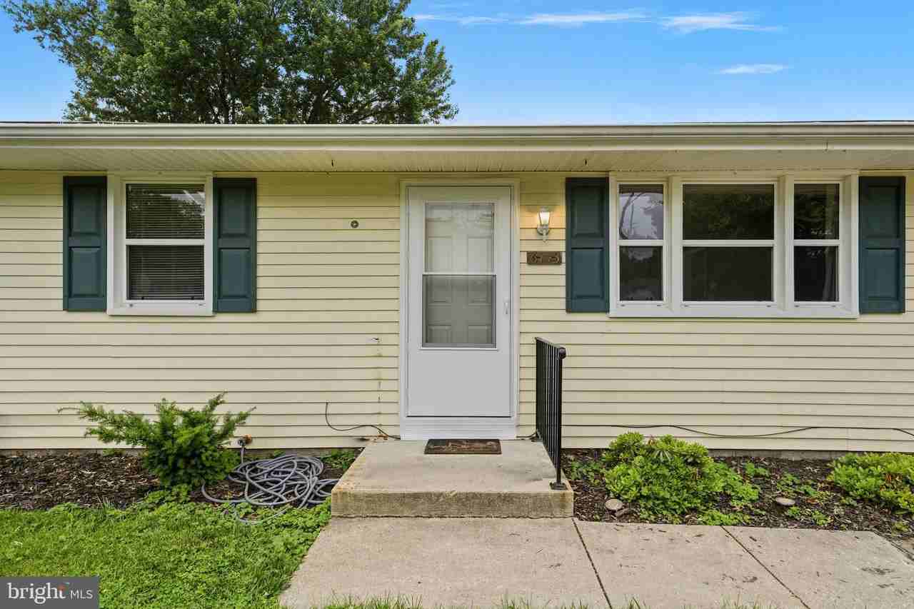 6743 Amherst Rd - Photo 2 of 45