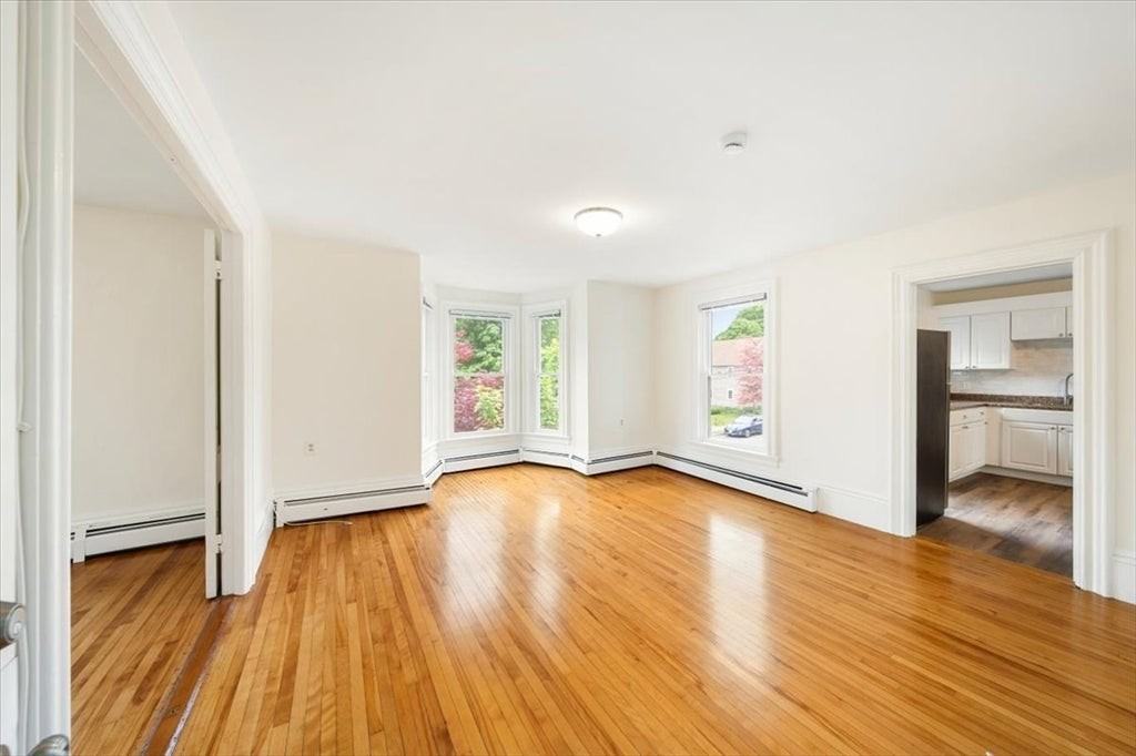 75 South St - Photo 4 of 12