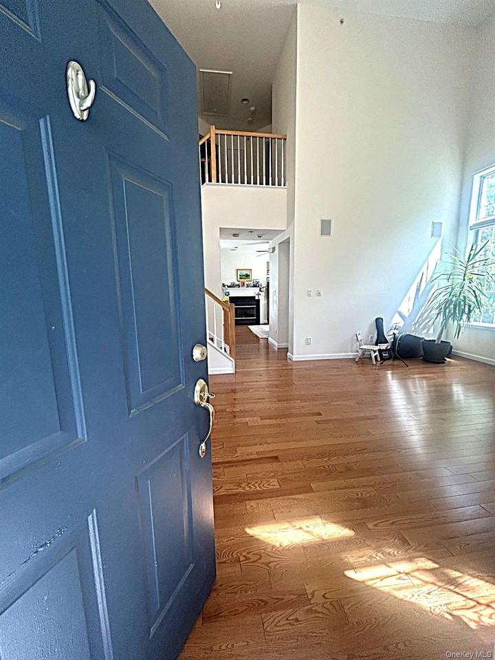 80 Landmark Ct - Photo 3 of 46