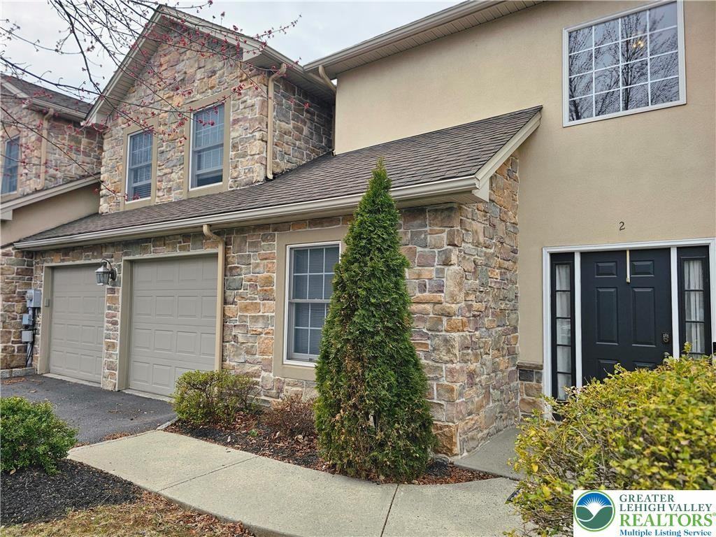 2 Tamarack Ct - Photo 3 of 30