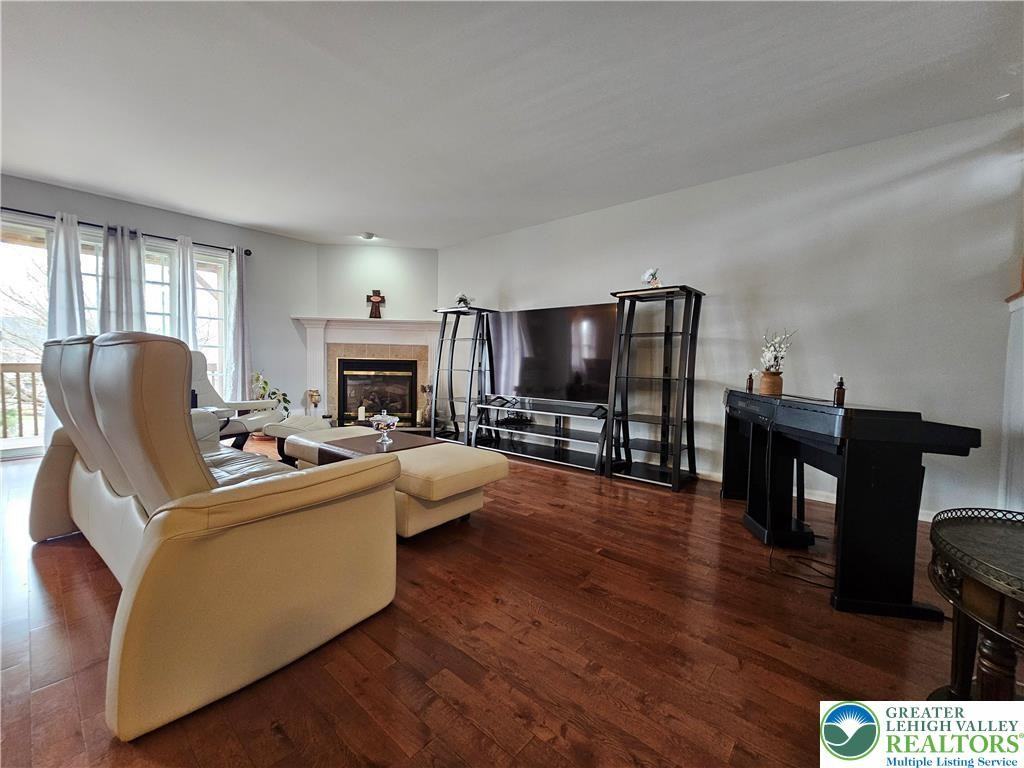 2 Tamarack Ct - Photo 6 of 30