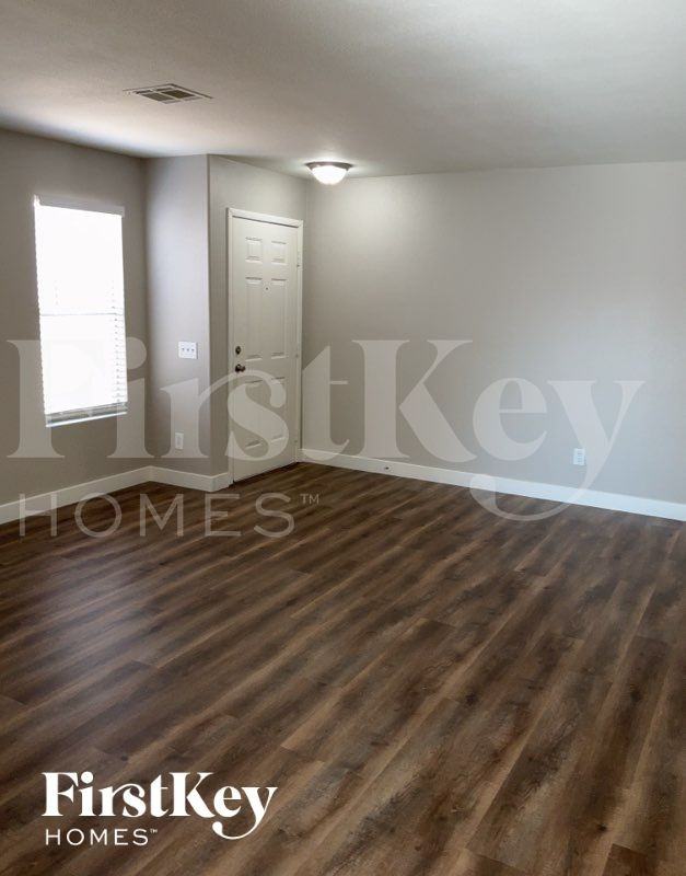 2549 Rosy Sunrise St - Photo 3 of 12