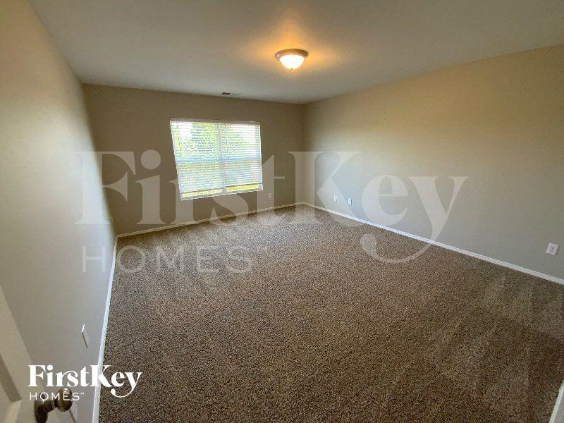 1640 Rustic Arch Way - Photo 6 of 10