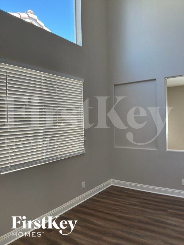 971 Whispering Grove Ave - Photo 3 of 13