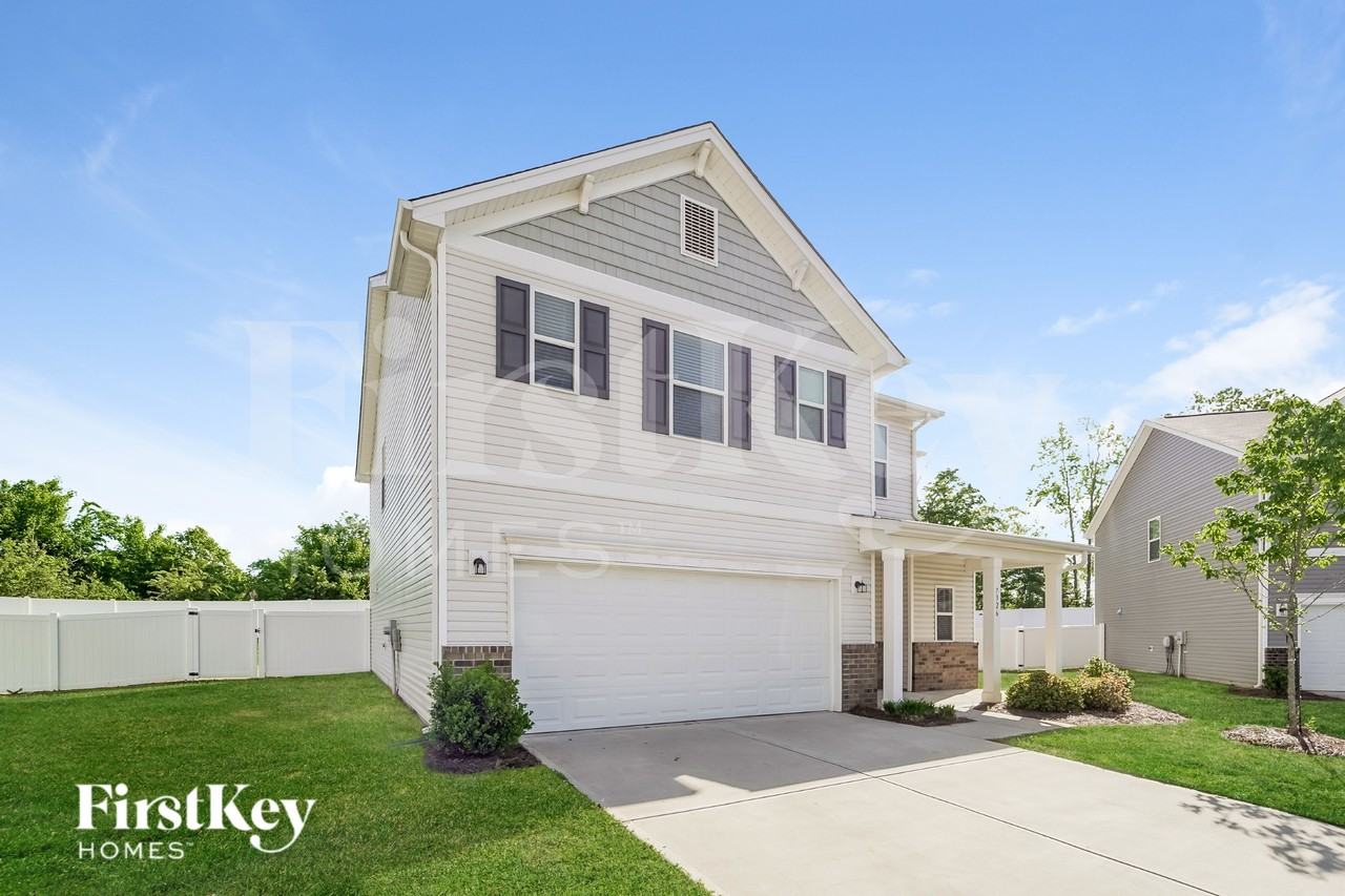 7326 Brawley Wood Ct - Photo 2 of 16