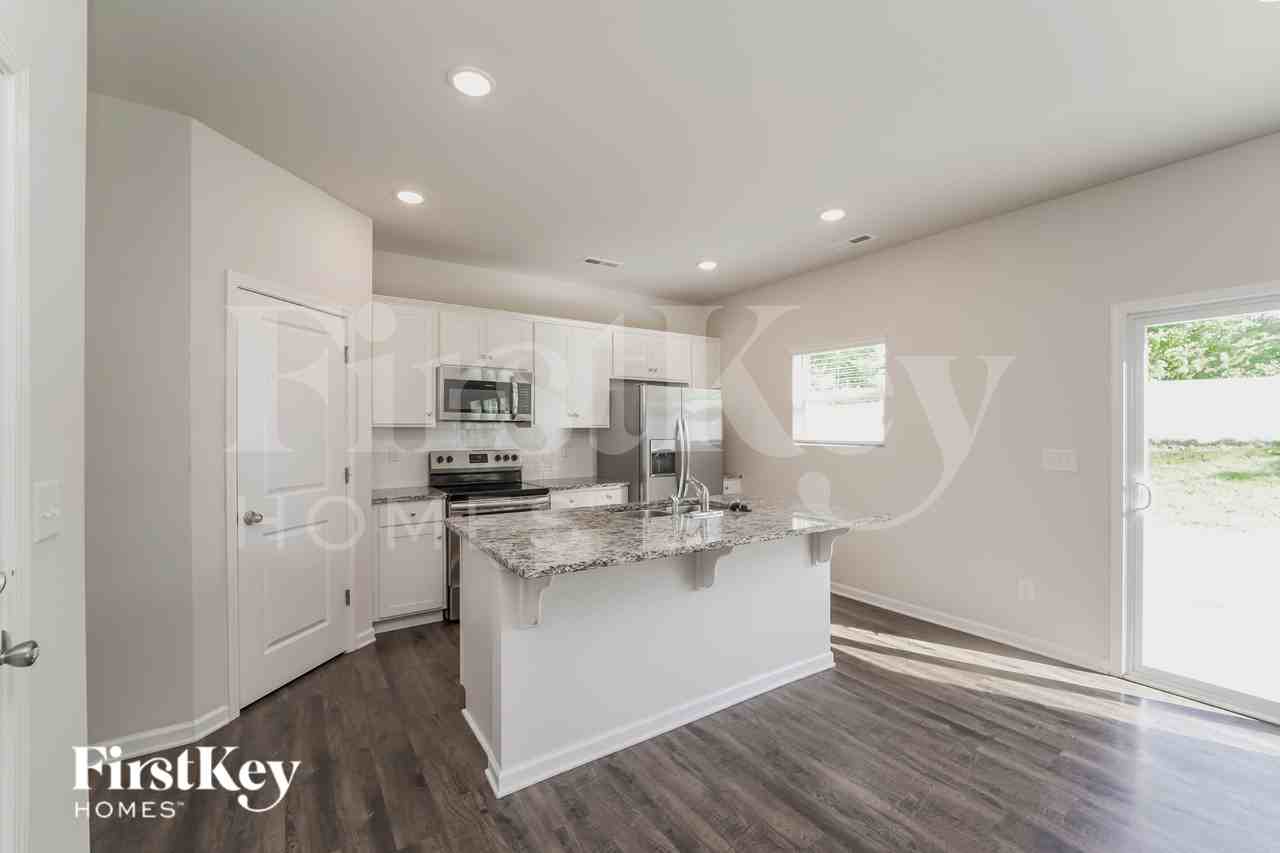 7326 Brawley Wood Ct - Photo 6 of 16