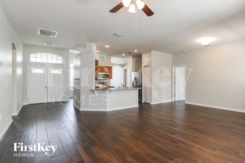 1722 Brassie Ct - Photo 5 of 15