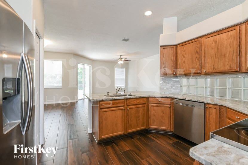 1722 Brassie Ct - Photo 7 of 15
