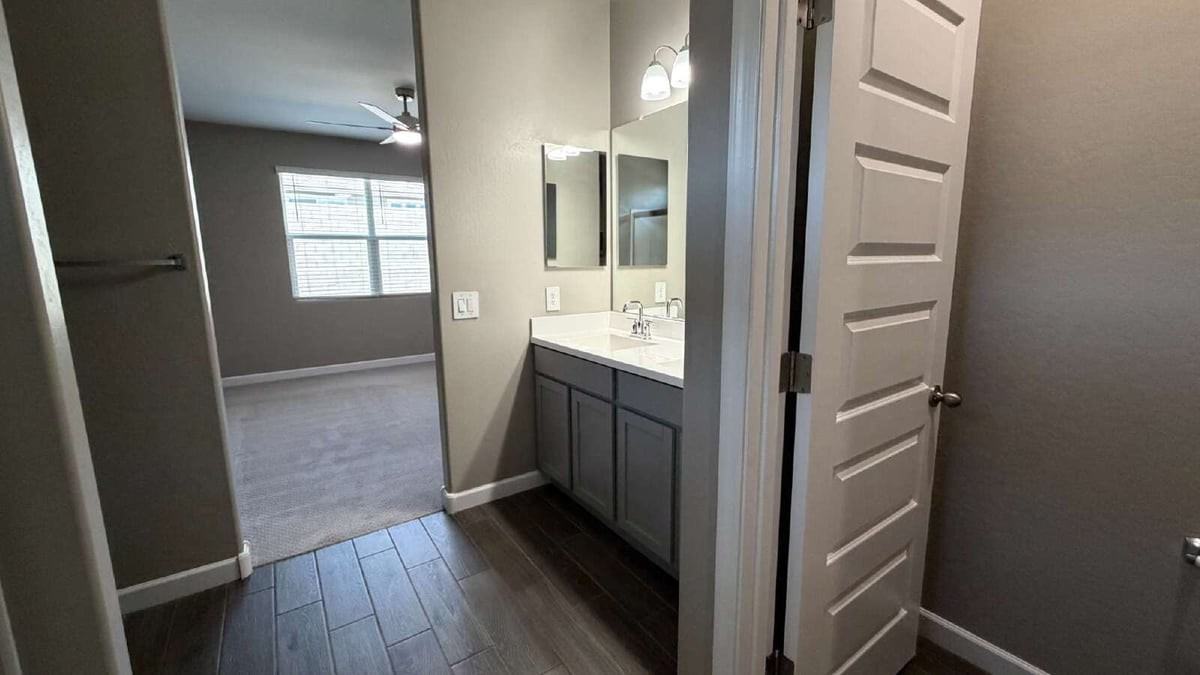 24240 W Verlea Dr - Photo 6 of 21