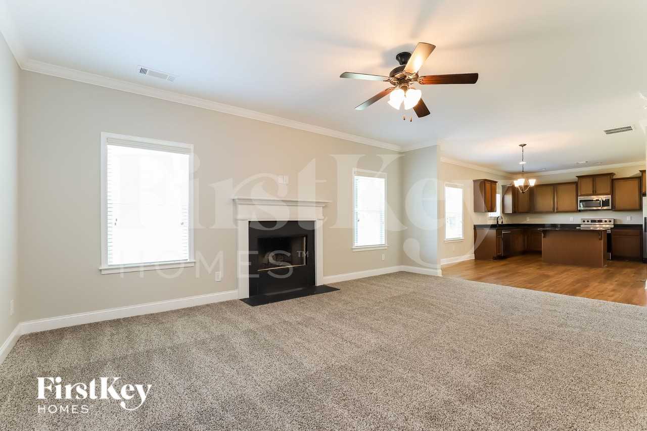 4313 Yonah Park - Photo 5 of 18