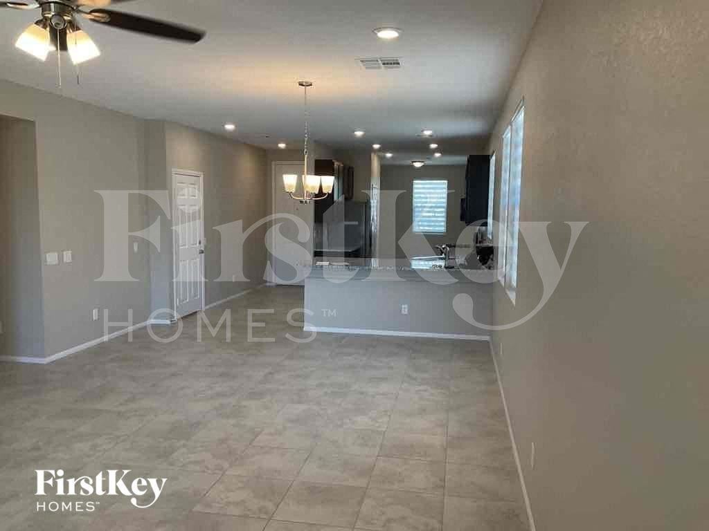 1509 Deep Valley Ave - Photo 2 of 18