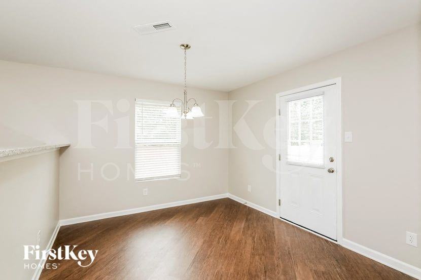 1434 Waterlily Ln - Photo 4 of 15