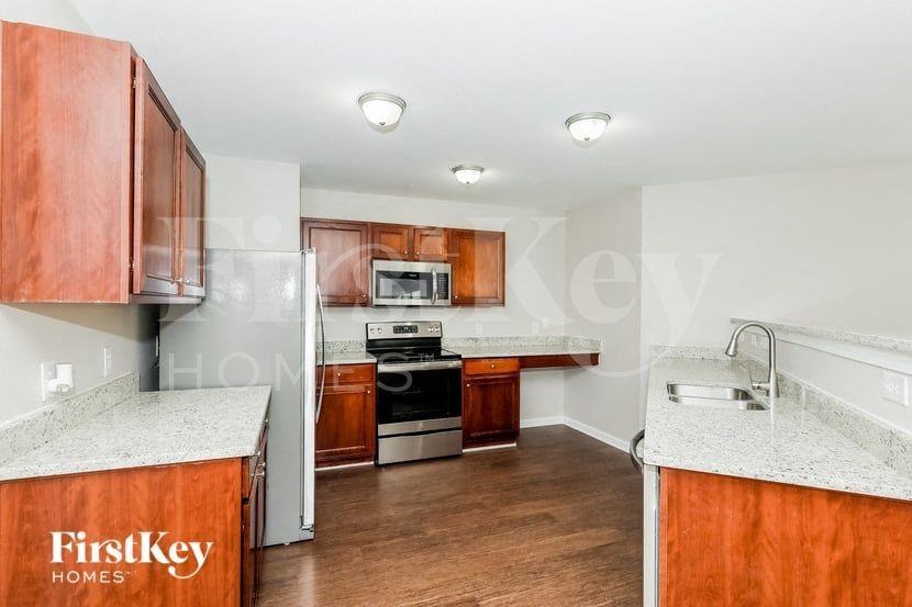 1434 Waterlily Ln - Photo 6 of 15